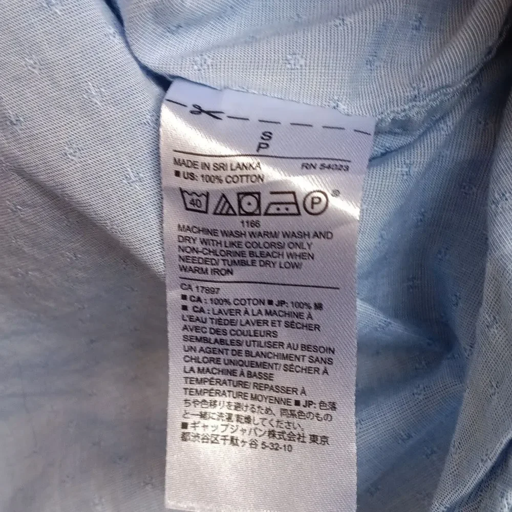 Banana Republic Light Blue Cotton Button-Up Shirt